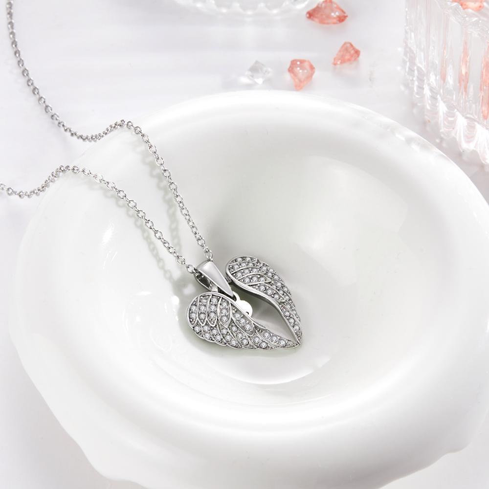 Custom Engraved Necklace Wing Heart-shaped Wings Pendant Necklace Gift for Women - soufeelus