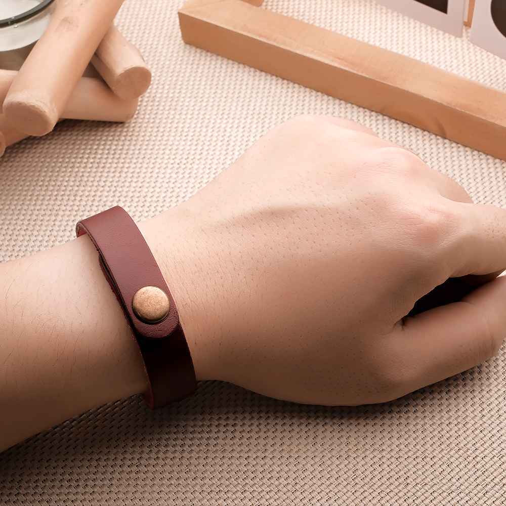 Engraved Leather Bracelet Personalized Vintage Simple Bracelet For Men - soufeelus