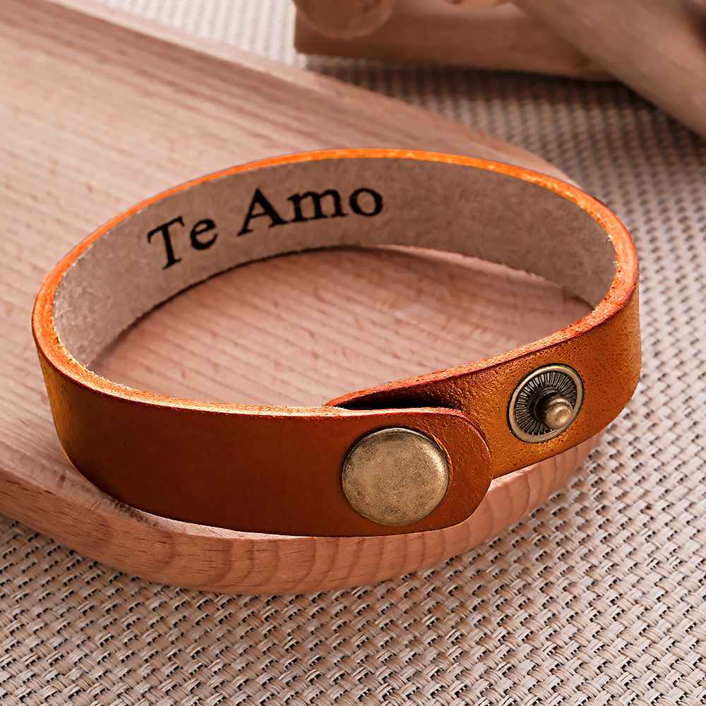 Engraved Leather Bracelet Personalized Vintage Simple Bracelet For Men - soufeelus