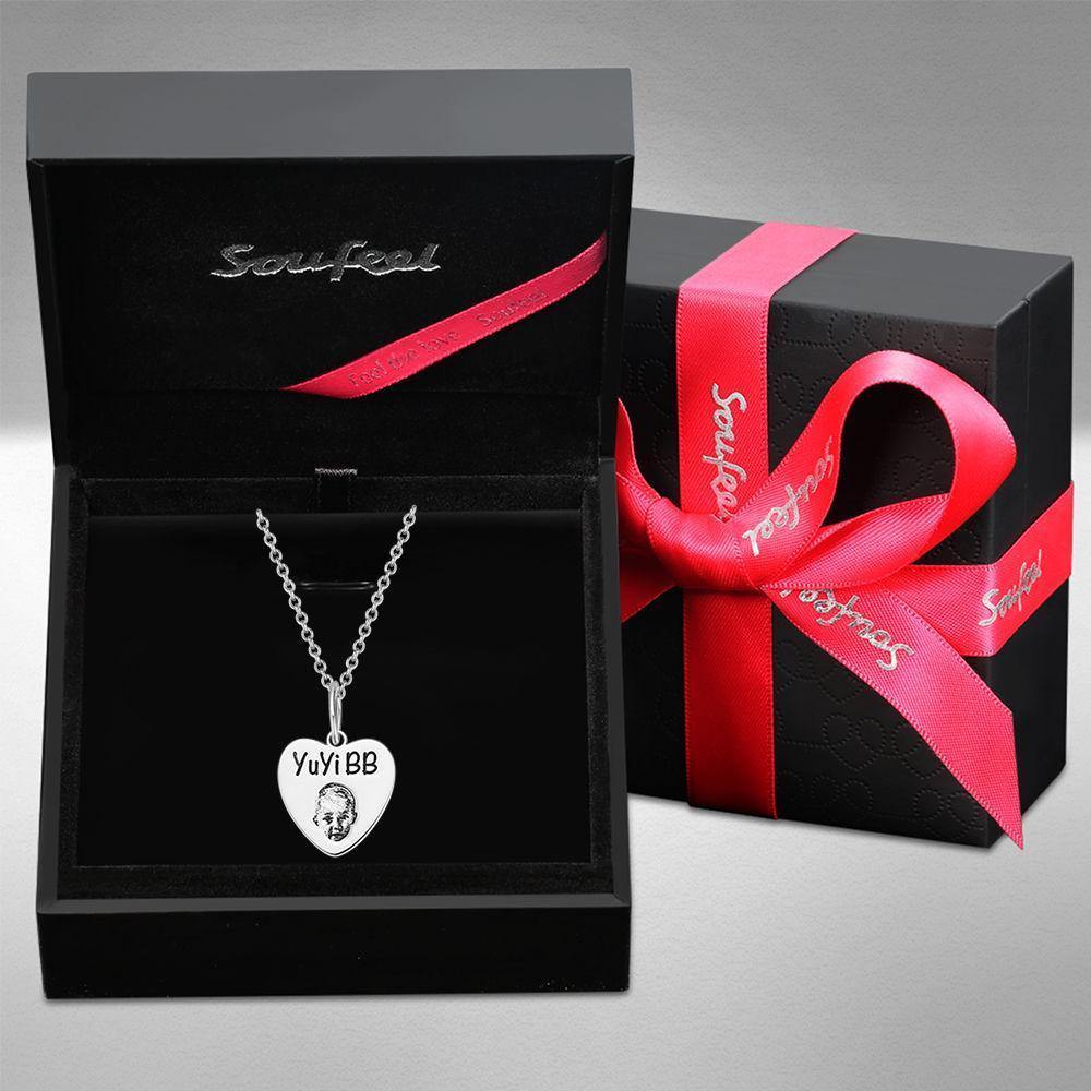 Photo Portrait Necklace with Engraving Heart-shaped, Custom Portrait Jewelry Platinum Plated - Silver - soufeelus