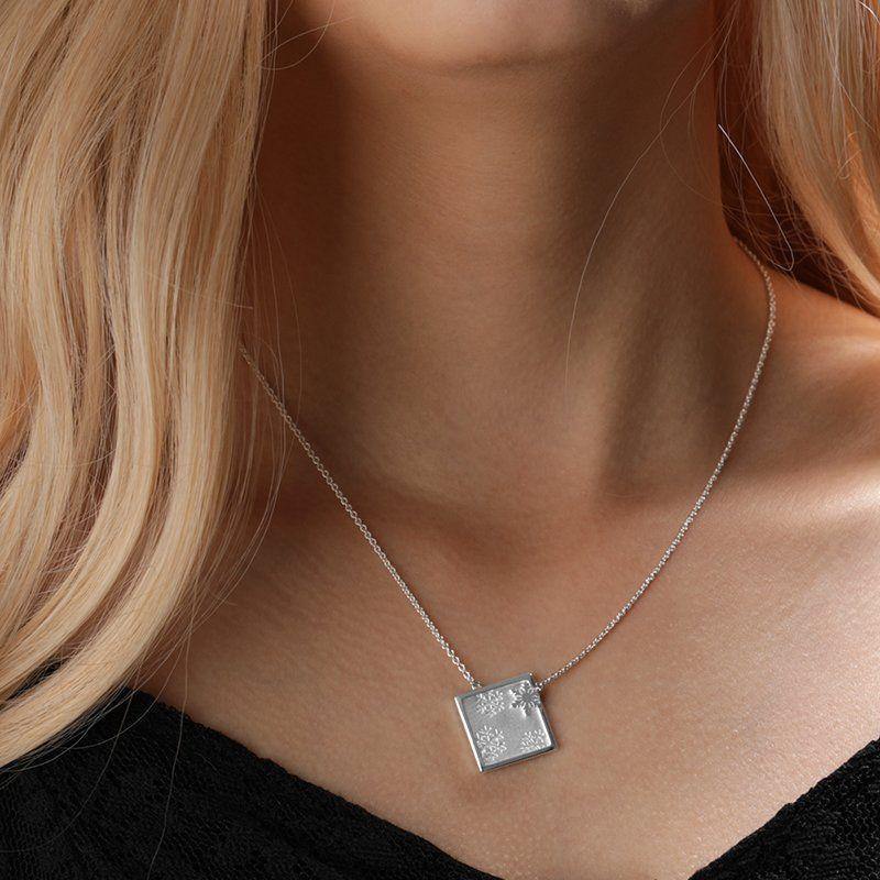 Engraved Snowflake Square Necklace Silver - soufeelus