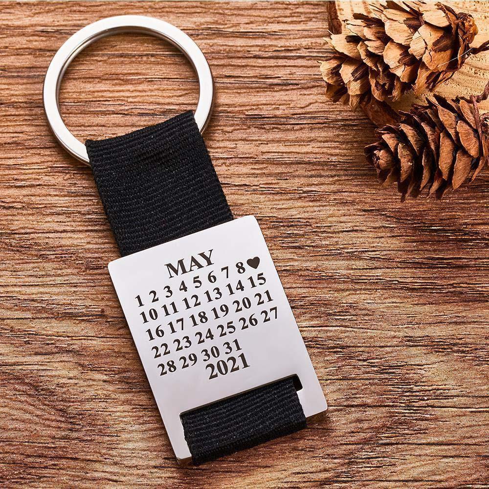 Custom Photo Engraved Calendar Key Chain Keyring Gift for Valentine's Day Gift For Him - soufeeluk