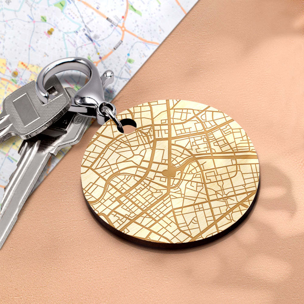 Personalised Map Keychain Custom Engraved Keychain Gifts for Him or Her - soufeeluk