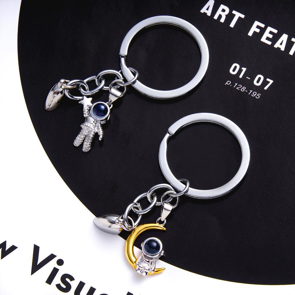 2pcs Couple Magnetic Heart & Spaceman Charm Projection Photo Key Chain Anniversary Gifts for Him - soufeeluk