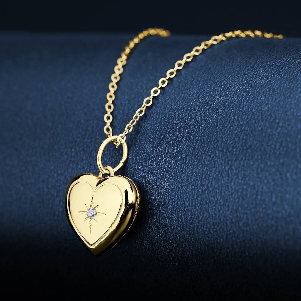 Star Printing Photo Locket Necklace 14k Gold Plated