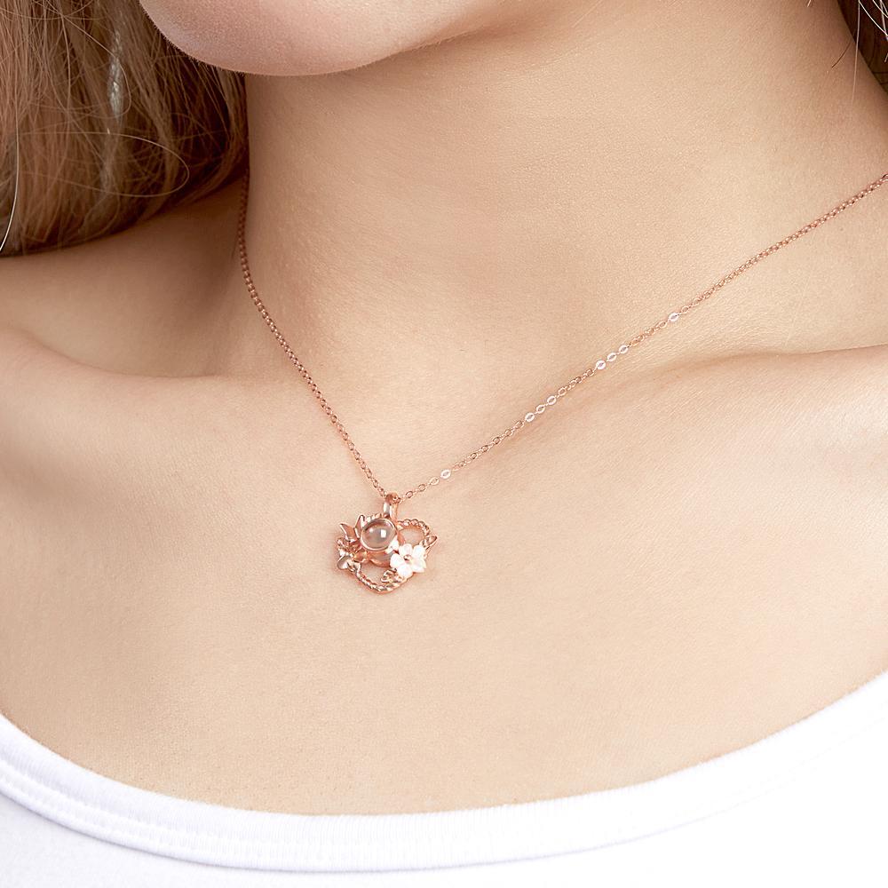 Custom Projection Necklace Heart-shaped Flowers Design Gifts - soufeeluk