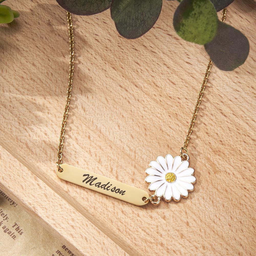 Personalized Name Daisy Necklace Gold Nameplate Charm Unique Gift for Her - soufeeluk