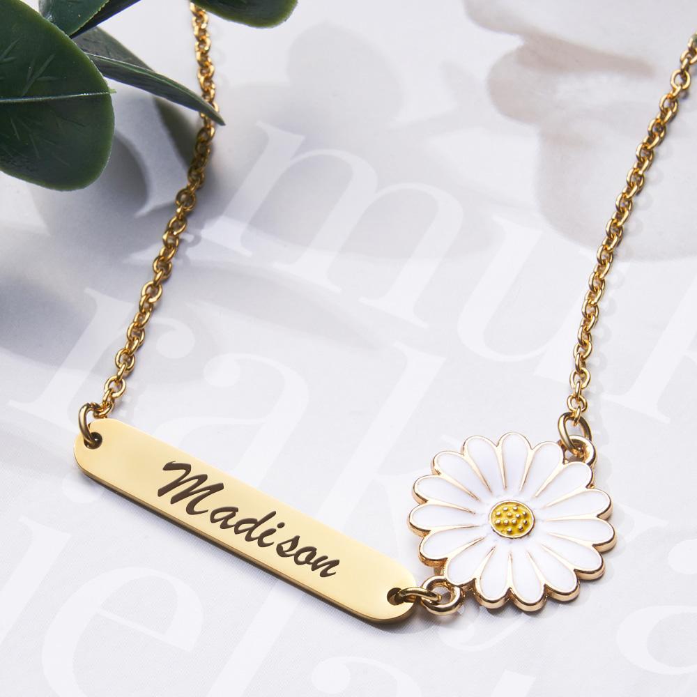 Personalized Name Daisy Necklace Gold Nameplate Charm Unique Gift for Her - soufeeluk