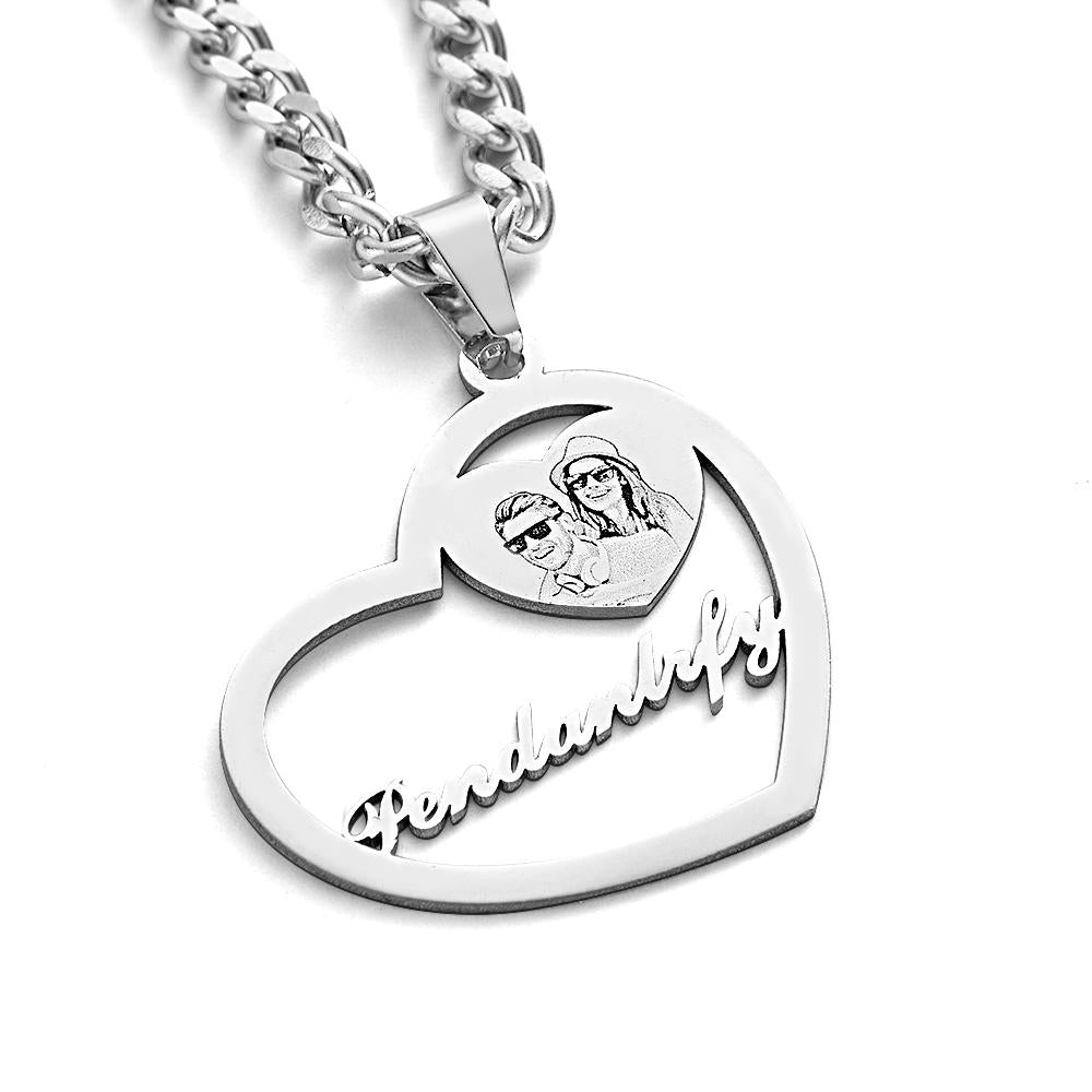 Personalised Photo Engraved Halo Heart Necklace in Gold, Silver & Rose Gold Heart Shaped Locket Pendant Photo Heart Necklace - soufeeluk