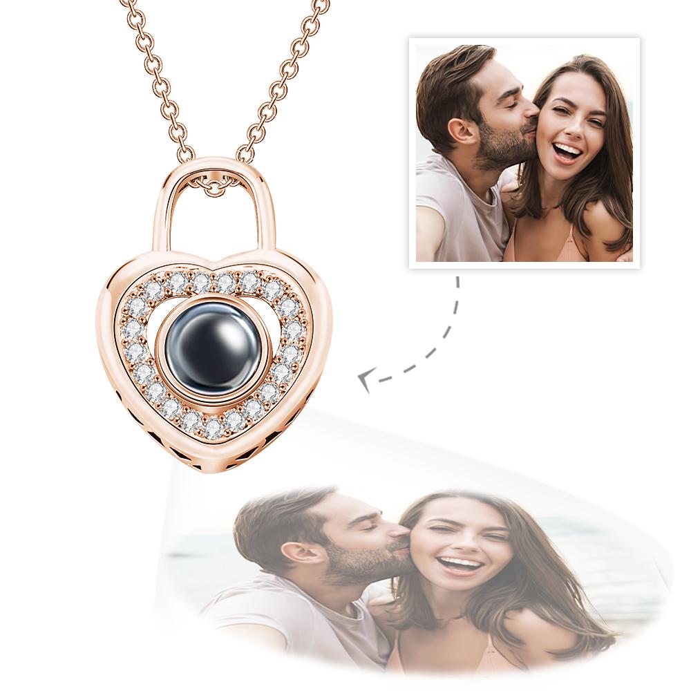 Personalisierte Fotoprojektions-halskette Liebes-herz-verschluss-förmiger Anhänger Valentinstagsgeschenk - soufeelde