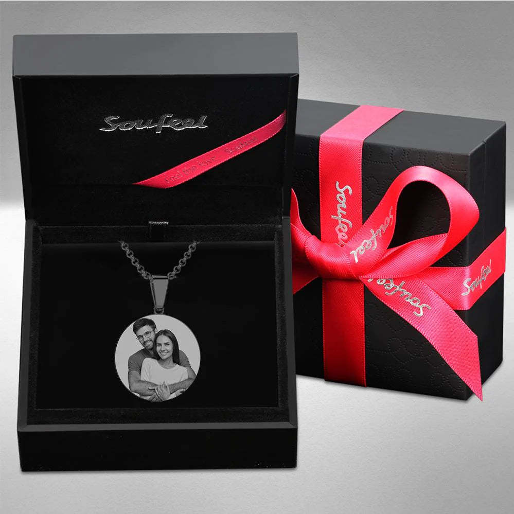Kundenspezifisches Schwarzes Filter-romantisches Foto-halsketten-edelstahl-valentinsgruß-geschenk Für Paare - soufeelde