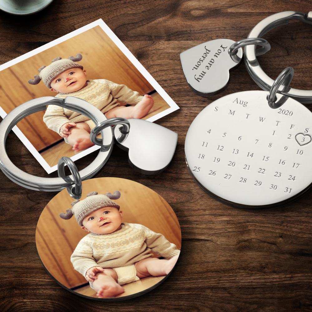 Personalisierter Foto-schlüsselanhänger Personalisierter Gravierter Kalender-schlüsselanhänger Geschenk Für Baby - soufeelde