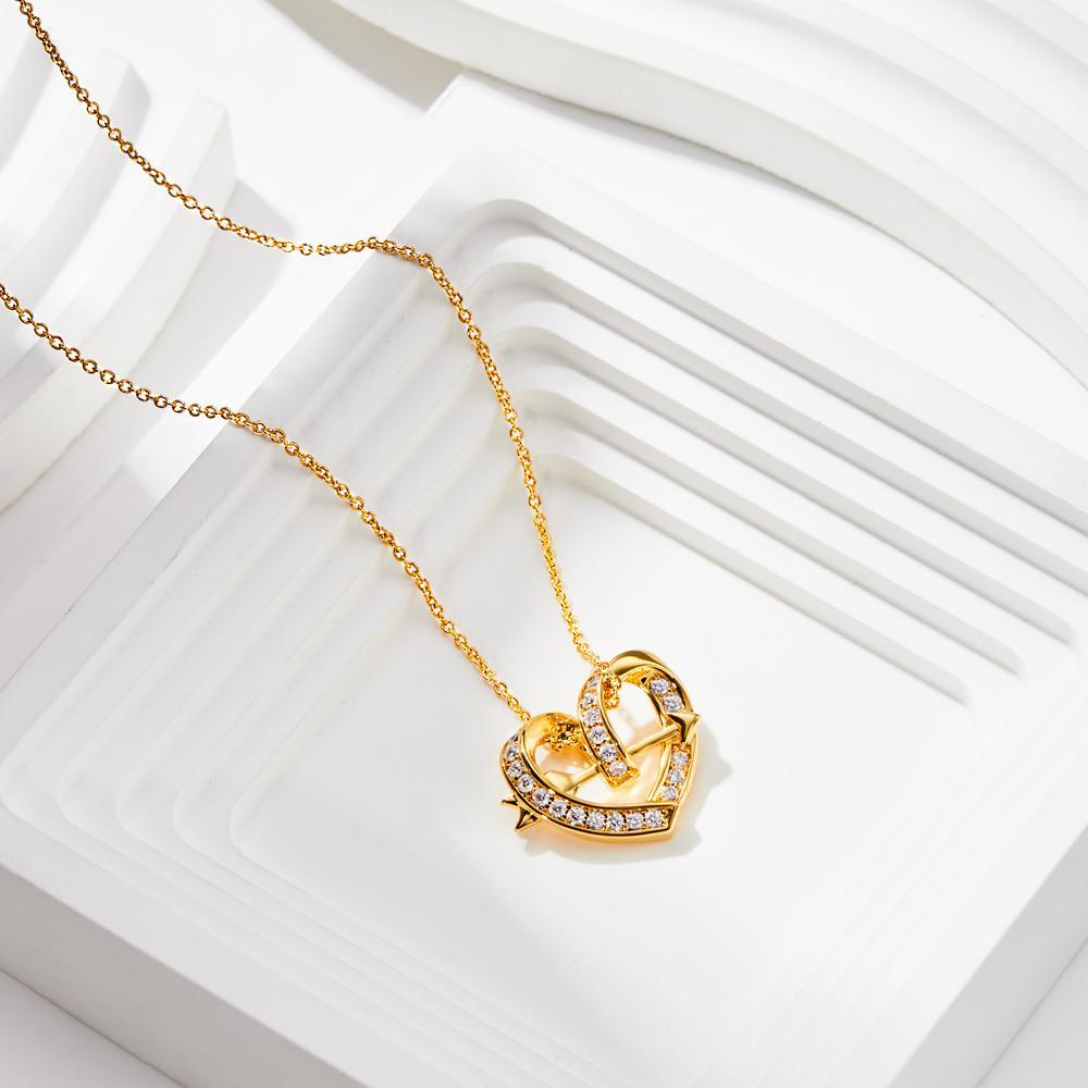 Pfeil Der Liebe Gravierte Halskette, Personalisierter Diamant-herzanhänger, Geschenk Für Sie - soufeelde