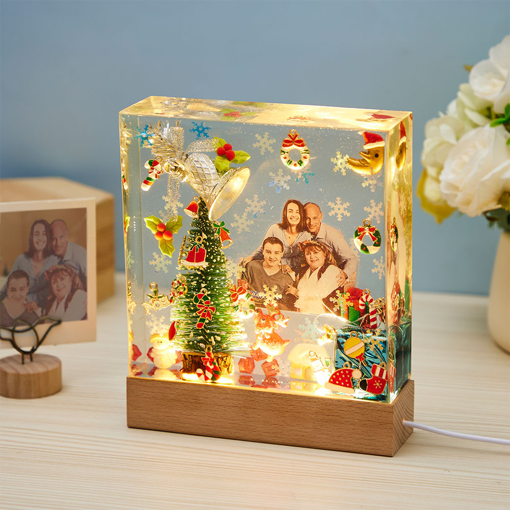 Kundenspezifisches Foto-nachtlicht-quadrat-weihnachtshaus-epoxy-geschenke - soufeelde