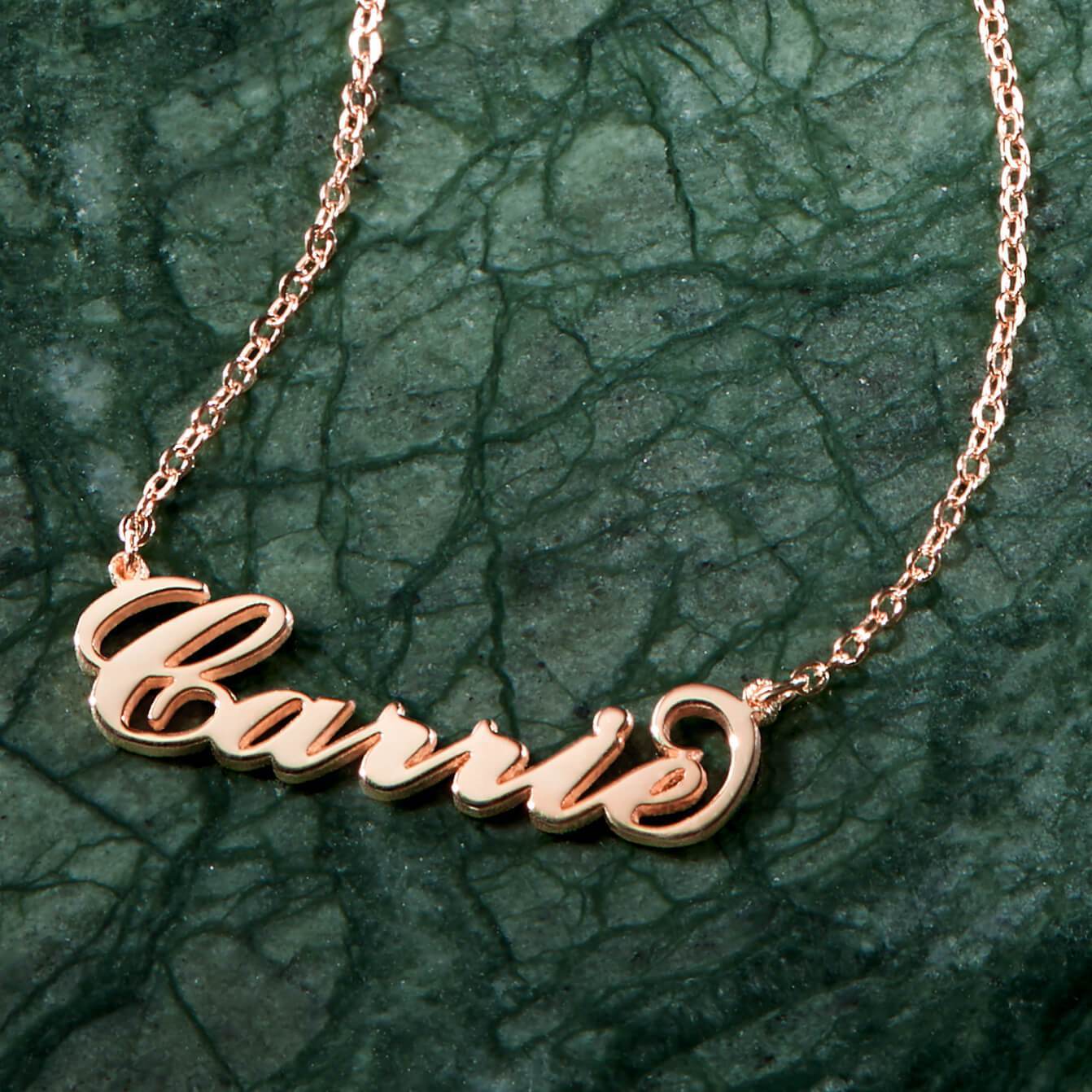 Soufeel Collar con nombre personalizado - Collar estilo Carrie con nombre - Collar con placa de oro de 14 K