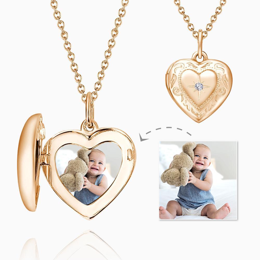 Collar de Medallón de Corazón de Foto con Impresión en Relieve Chapado en Oro Rosa