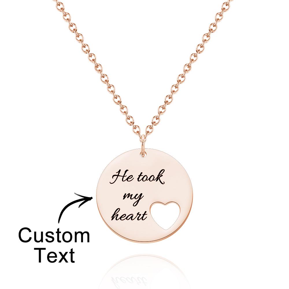 Collar De Corte De Corazón Personalizado Colgante De Círculo Hueco De Corazón Grabado Personalizado - soufeeles