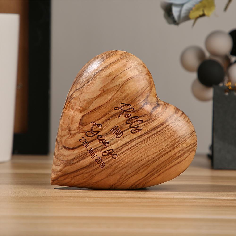 Cadeau D'anniversaire De Coeur En Bois D'olivier Gravé Sur Mesure Pour Un Couple Cadeaux De Saint-valentin