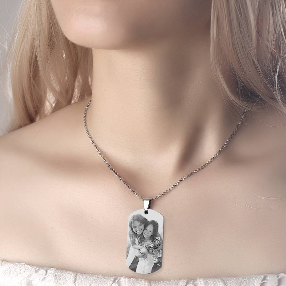 Femme Collier Tag Photo Gravé Avec Gravure En Acier Inoxydable