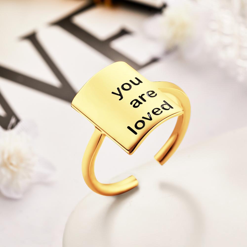 Cadeaux De Conception D'ouverture Réglable Carrée D'anneaux Gravés Personnalisés