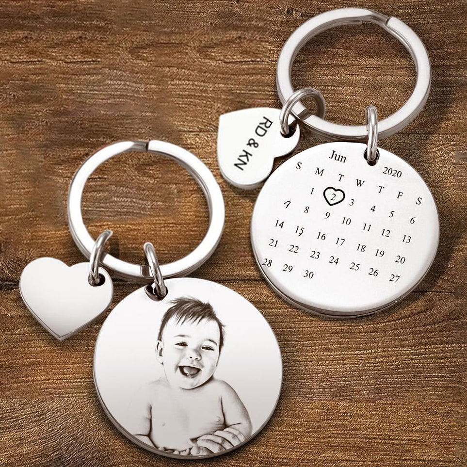 Photo Personnalisée Porte-clés Gravé Date Enregistrer Porte-clés Marqueur De Date Significatif Cadeaux D'anniversaire Personnalisés Pour Bébé
