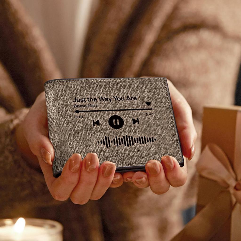 Scannable Music Code Wallet Portefeuille Avec Photo Gravée Cadeaux De Chansons Préférées Personnalisées Pour Lui