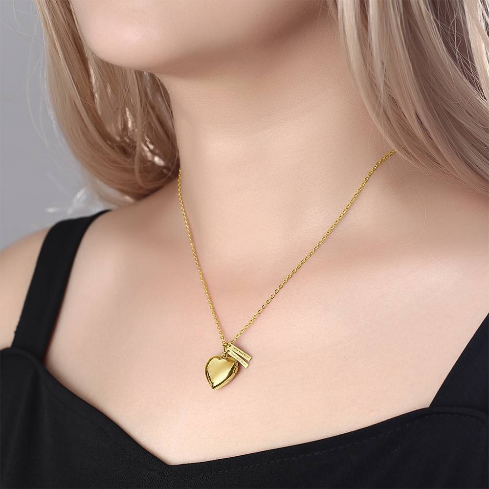 Collier Photo Médaillon Coeur Avec Deux Barres à Graver Plaqué Or 14k