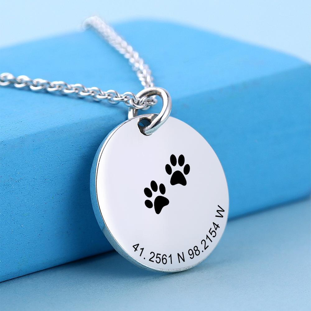 Collier Personnalisé De Pièce De Monnaie De Collier De Latitude Et De Longitude Avec Des Empreintes De Pas D'animal Familier - soufeelfr