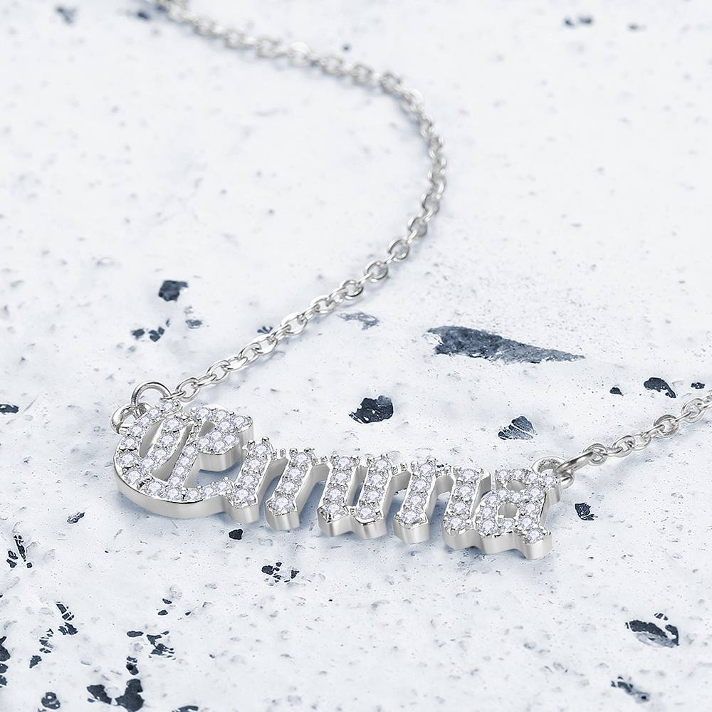 Collier Prenom Collier Prénom Anglais En Cristal Anglais, Lettre Argent