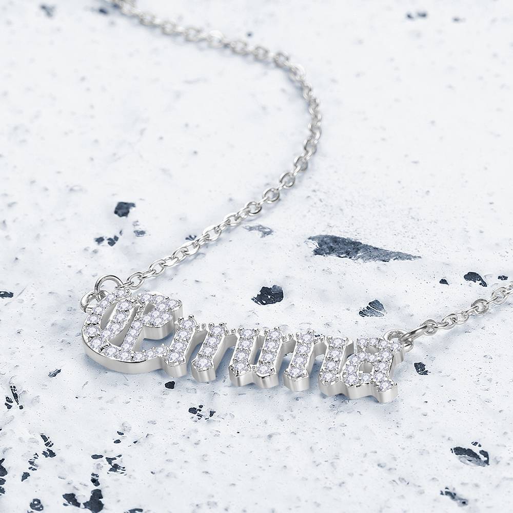 Collier Prenom Collier Prénom Anglais En Cristal Anglais, Lettre Argent