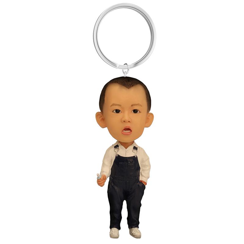 Ragazzino Con Tuta Personalizzata Bobblehead Con Portachiavi Con Testo Inciso
