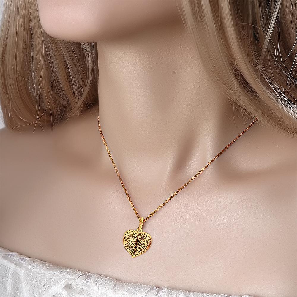 Collana Con Medaglione Da Incidere Con Ali D'angelo A Forma Di Cuore Per Fidanzata Placcate In Oro