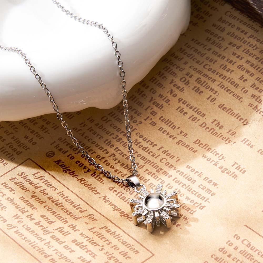 Collana Con Proiezione Di Foto Personalizzate Regali Per Coppie Di Diamanti Con Fiori Di Sole - soufeelit
