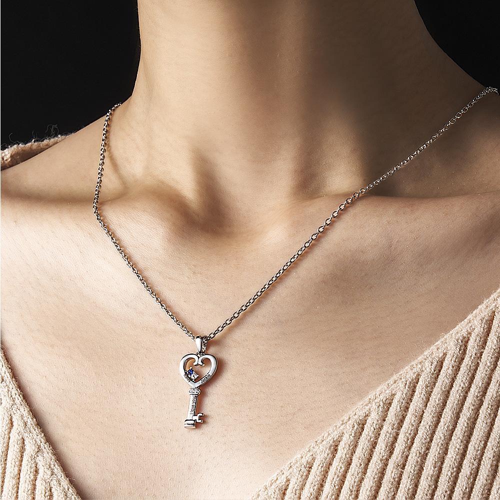 Collana Con Diamanti A Chiave Personalizzata Con Ciondolo A Forma Di Cuore Con Testo, Regalo Per Lei - soufeelit