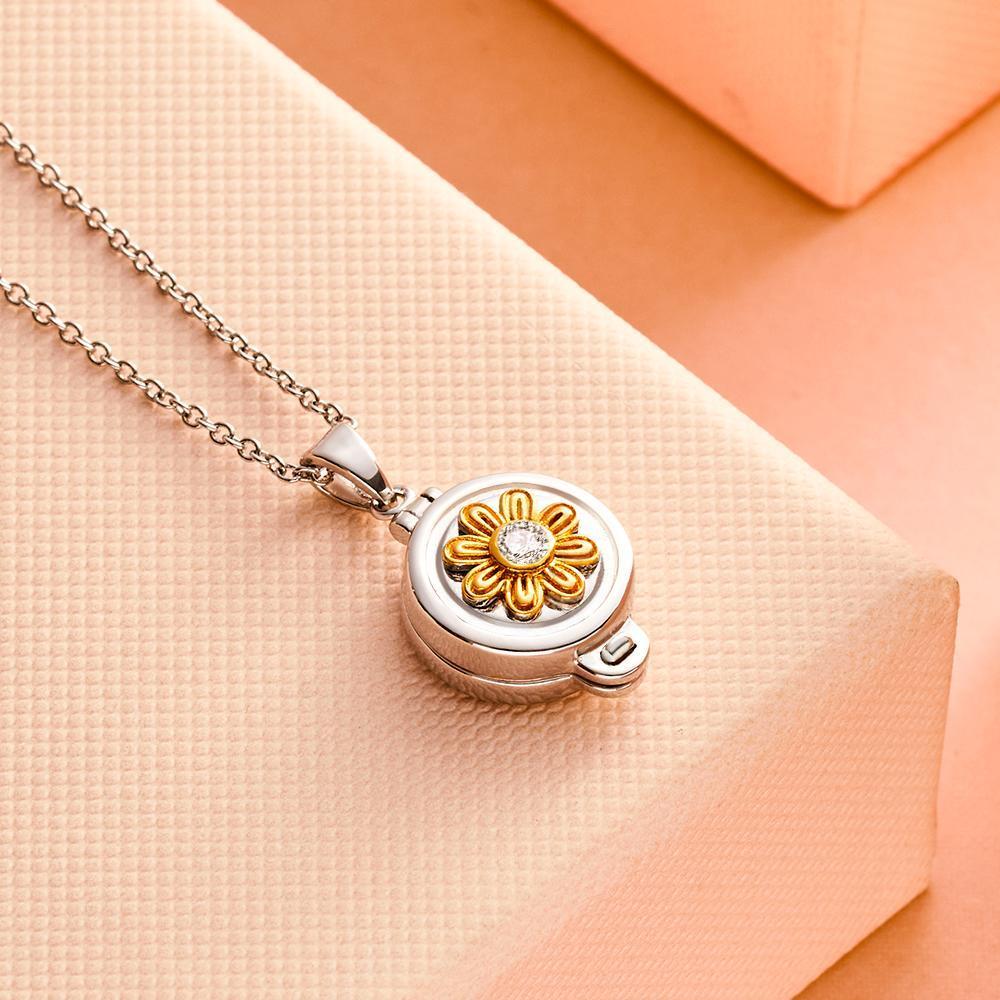 Collana con foto incisa personalizzata Collana con girasole e margherita Regalo a doppia faccia per la fidanzata