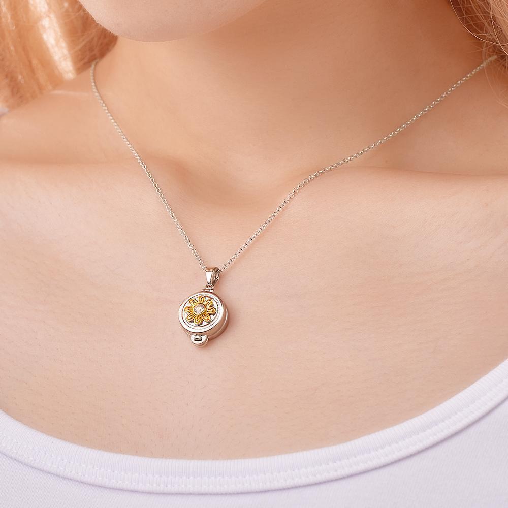 Collana con foto incisa personalizzata Collana con girasole e margherita Regalo a doppia faccia per la fidanzata