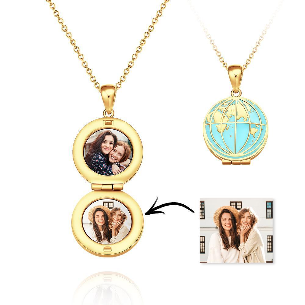 Collana personalizzata con foto incisa Collana con ciondolo con mappa del mondo Regalo di laurea