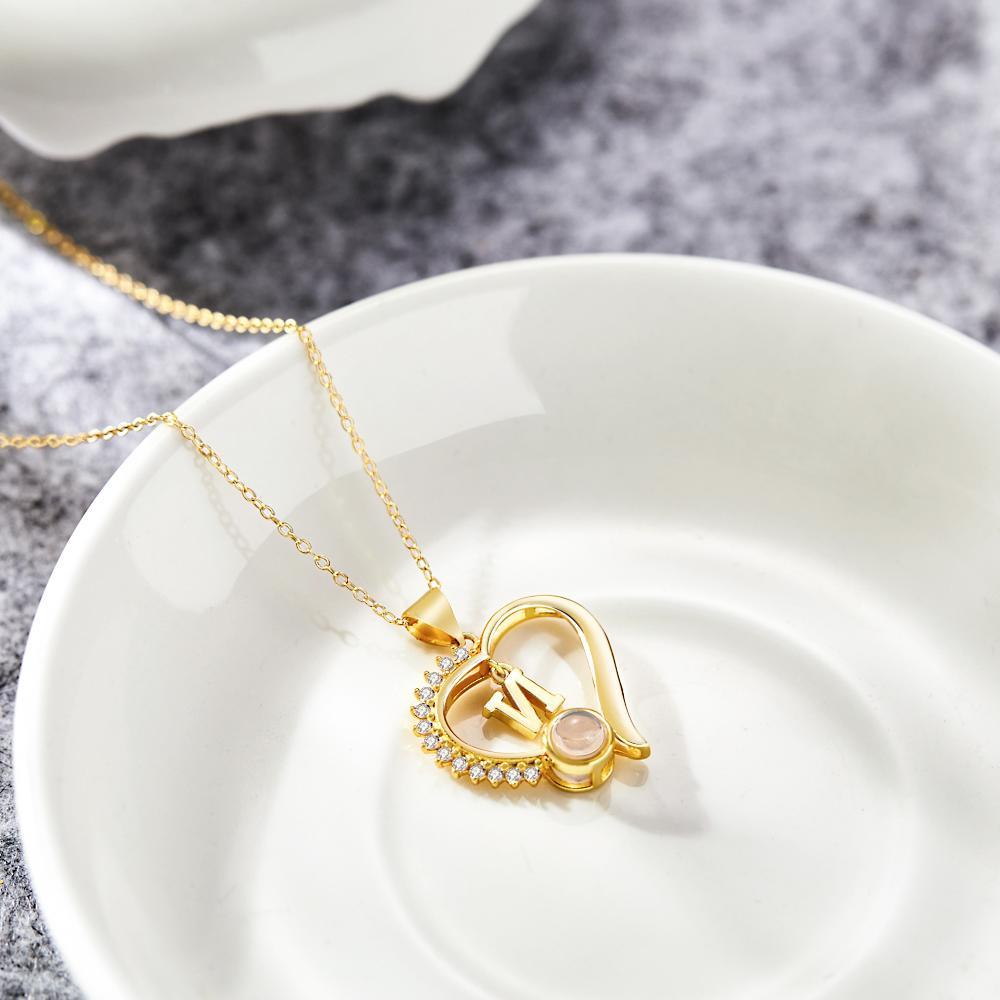 Collana Di Proiezione Personalizzata Lettera Personalizzata Regali Di Design A Forma Di Cuore - soufeelit