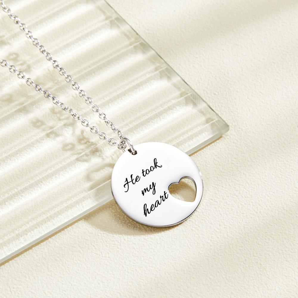 Collana Personalizzata Con Taglio A Cuore Ciondolo A Forma Di Cuore Vuoto Con Incisione Personalizzata - soufeelit