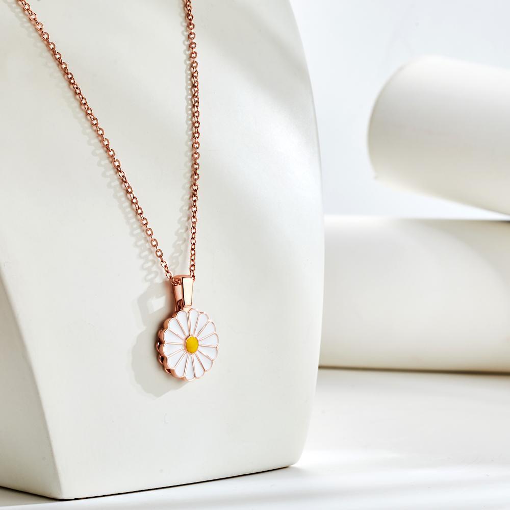 Collana Con Margherite Incise Ciondolo Apribile Con Fiore Personalizzato Per Ragazze - soufeelit