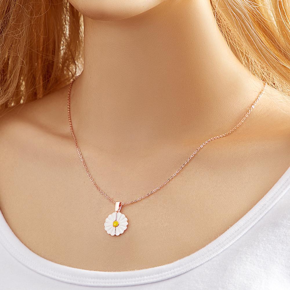 Collana Con Margherite Incise Ciondolo Apribile Con Fiore Personalizzato Per Ragazze - soufeelit