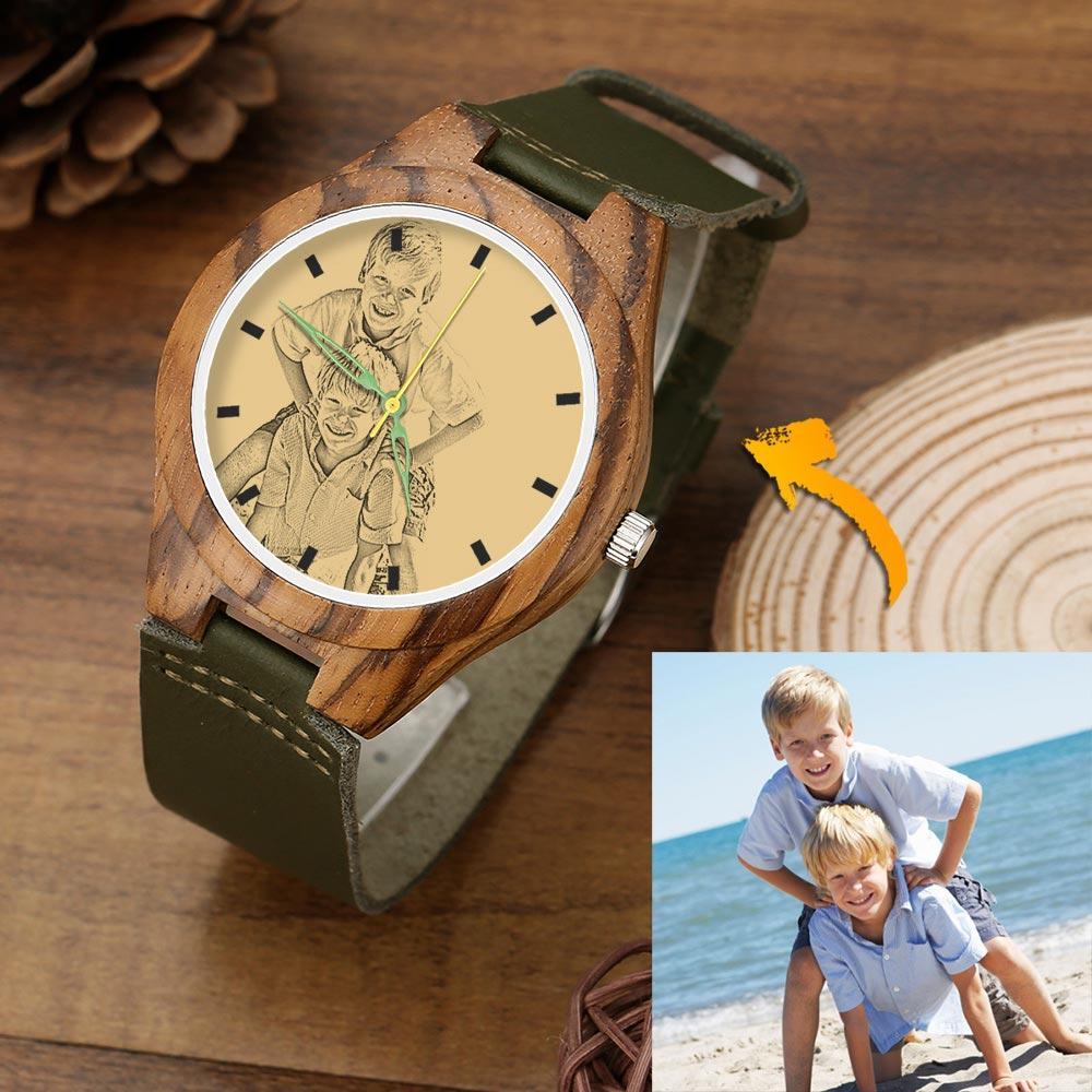 Orologio Da Uomo In Legno Con Incisione Da Uomo Cinturino In Pelle Verde Scuro 45mm