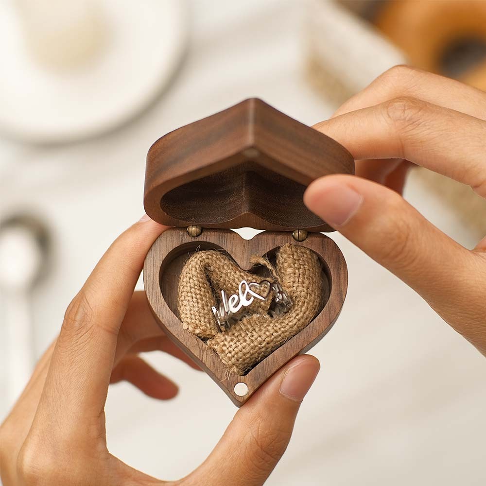 Caixa De Aliança De Casamento Gravada Em Formato De Coração Personalizada - soufeelbr