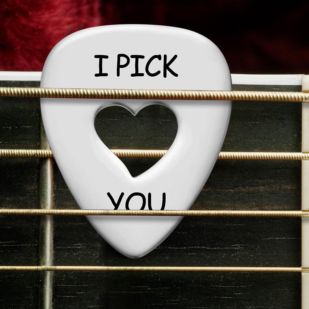 Picareta de guitarra gravada personalizada em formato de coração de prata oca presentes comemorativos