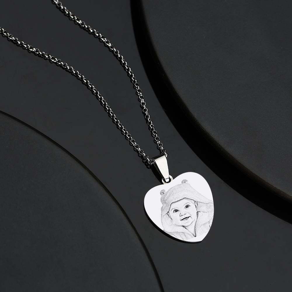 Mulheres Colar Gravável com Foto de Etiqueta de Coração com Gravação Aço Inoxidável (Preto e Branco)