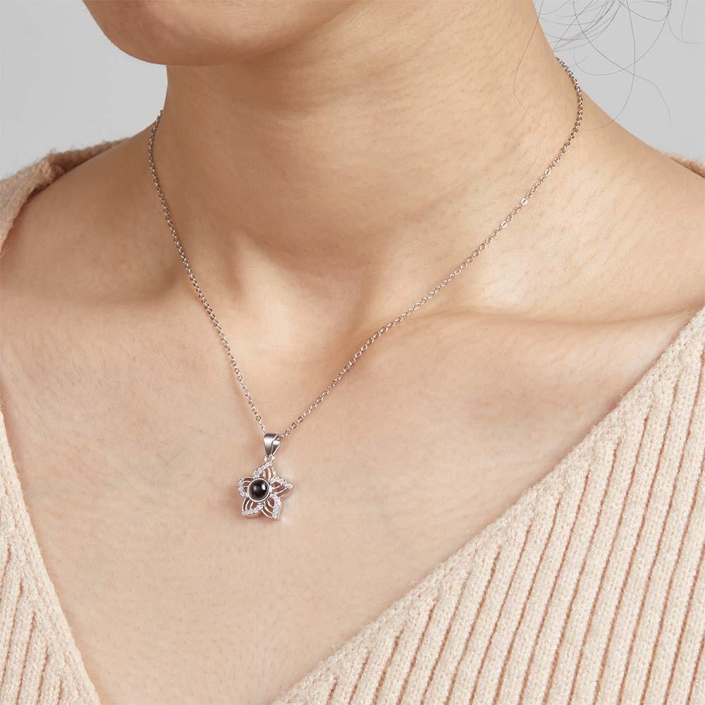 Colar De Foto De Projeção Personalizado Romântico Sakura Presentes Exclusivos Para Namoradas - soufeelbr