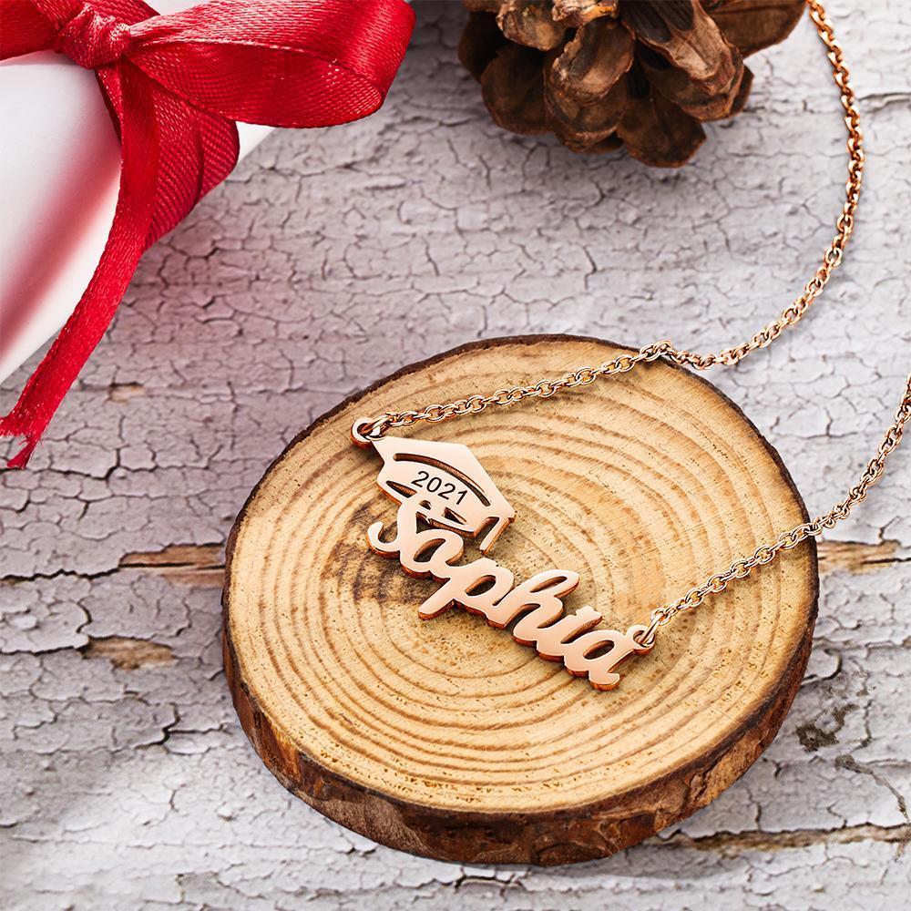 Colar personalizado com nome de boné de solteiro Presentes de formatura