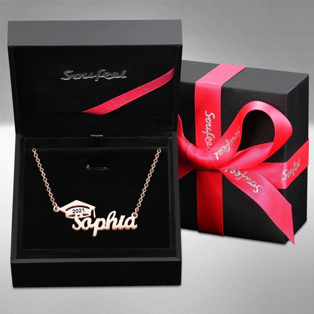 Colar personalizado com nome de boné de solteiro Presentes de formatura