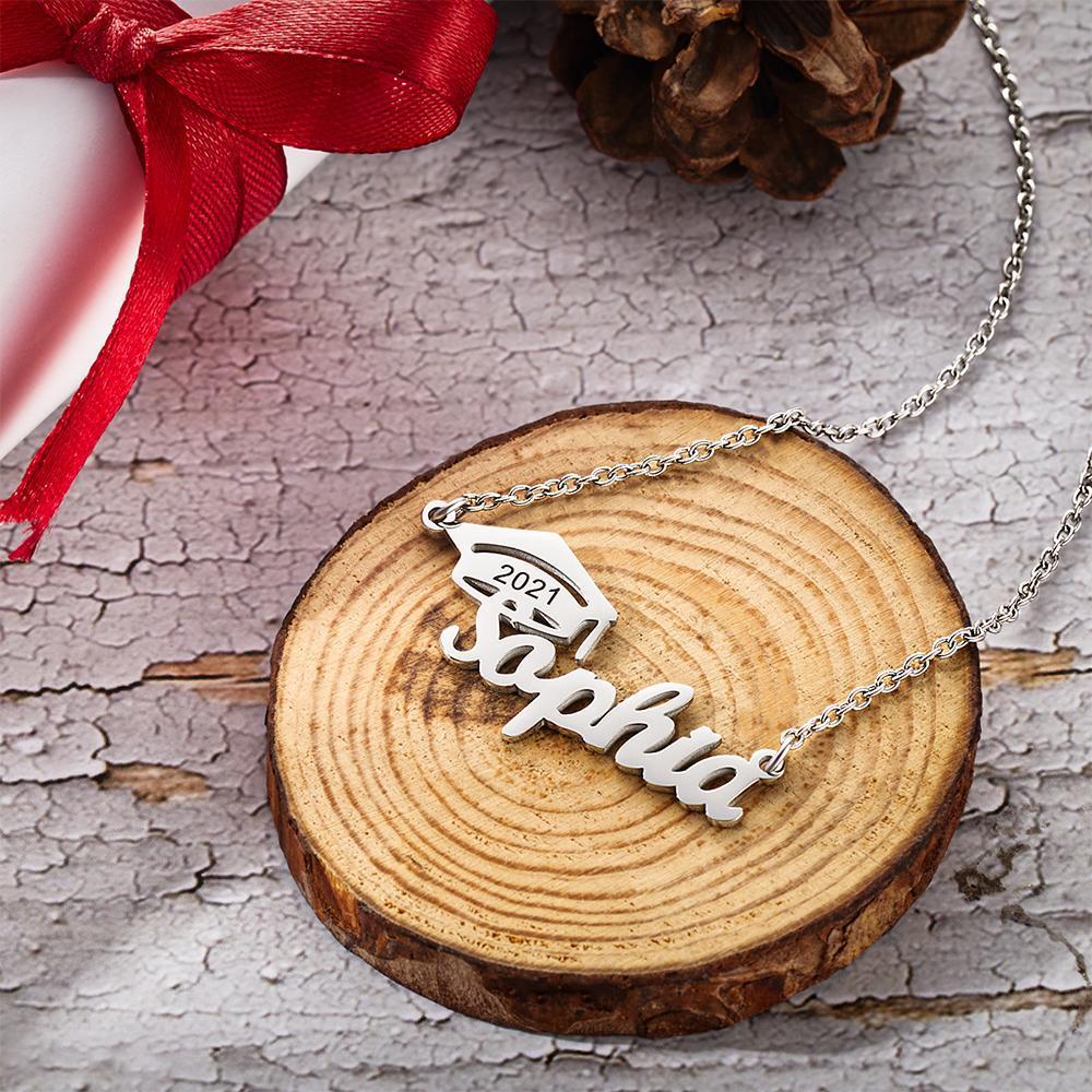 Colar personalizado com nome de boné de solteiro Presentes de formatura