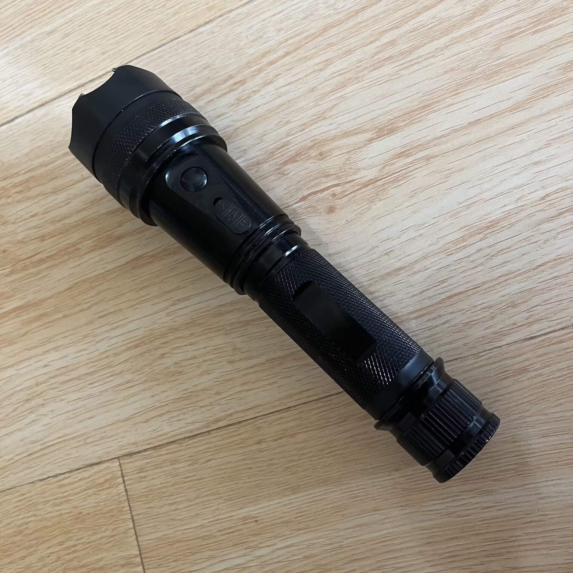【SG-1109】🔥Super Power Tactical Self-Defense Flashlight